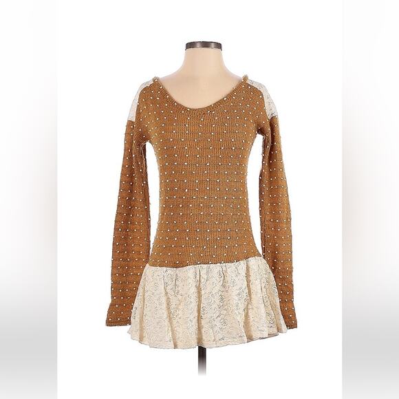 Areve long sleeved sweater and ruffles drop waist dress, size small - Picture 1 of 11